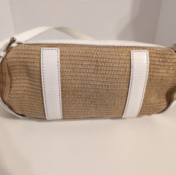 Michael Kors White Patent Leather &‎ Beige Raffia Buckled Hobo Bag - Picture 8 of 16